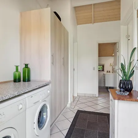 Cosy Summer House With Whirlpool * Ulfborg